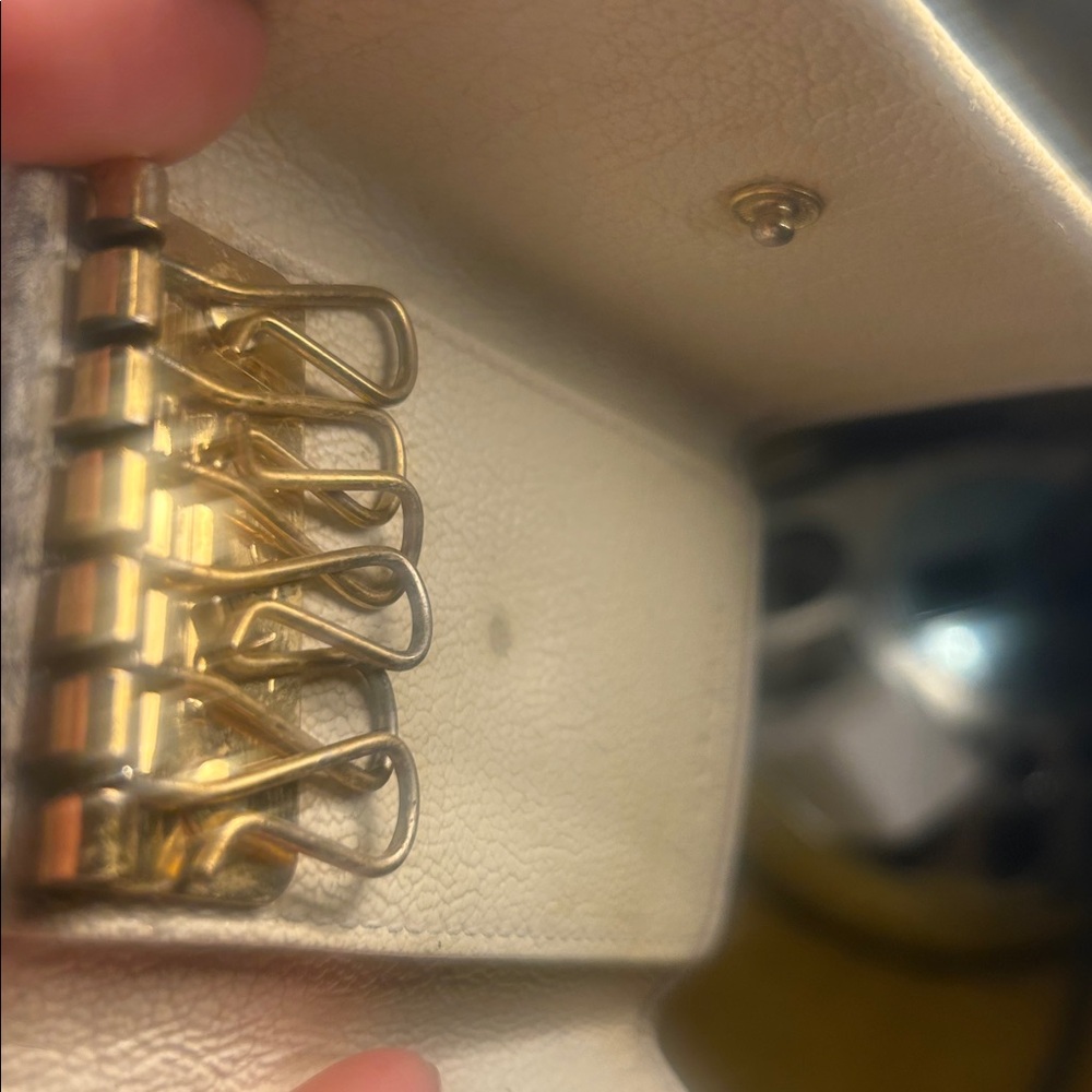🎉Host Pick 🎉 BVLGARI Doppiotondo Key and Card Holder - Picture 4 of 7